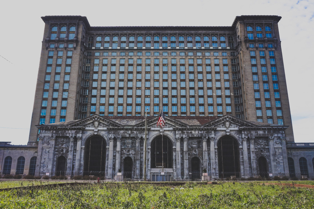 Detroit_oldcentralstation_ruin